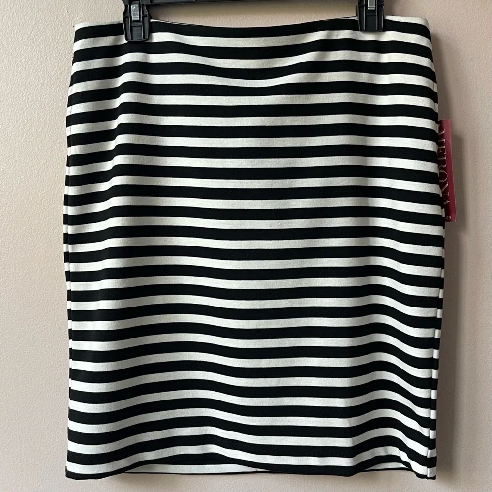 NWT Merona Black and White Striped Pencil Skirt - 12